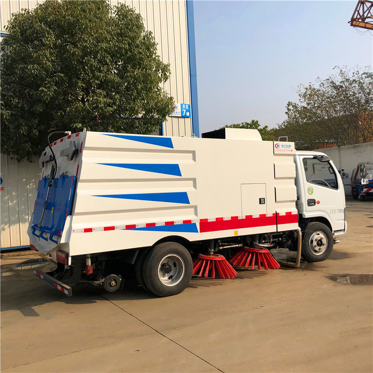 동펜 도로 청소 트럭 5000 리터 진공 소형 거리 청소 트럭