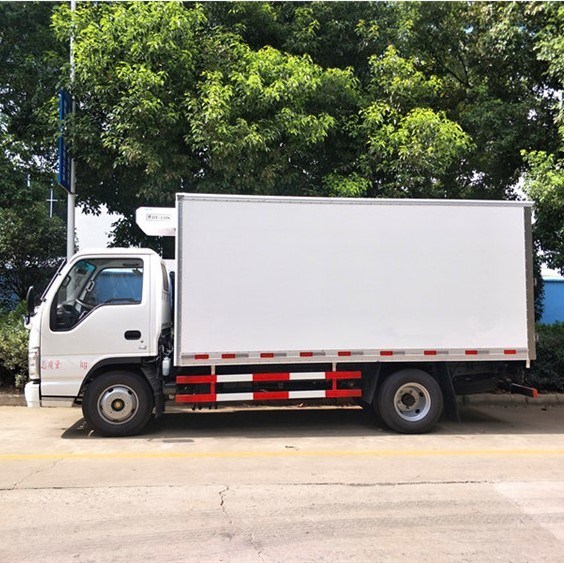 Japan 4*2 ISUZU Kühlschrank LKW PTO-System 5 Tonnen Gefrierwagen
