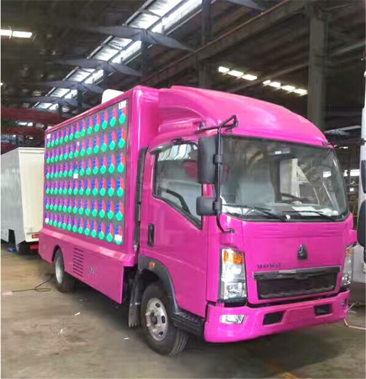 Тележка P8 4x2 цифров СИД 120HP мобильная рекламируя с этапом