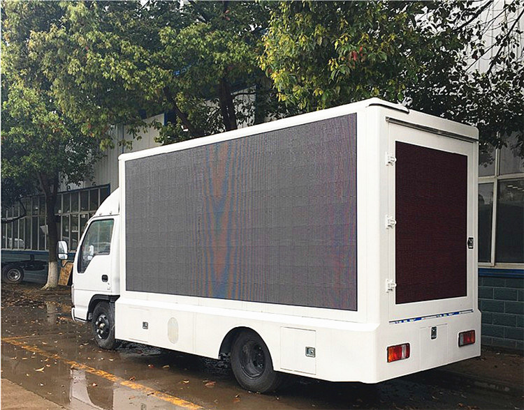 Camión móvil publicitario video al aire libre 3840*1728m m P4 de la cartelera con el sistema de elevación hidráulico