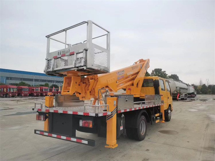 тележка тележек деятельности большой возвышенности 24m установила воздушную тележку платформы рабочей платформы 4X2 воздушную