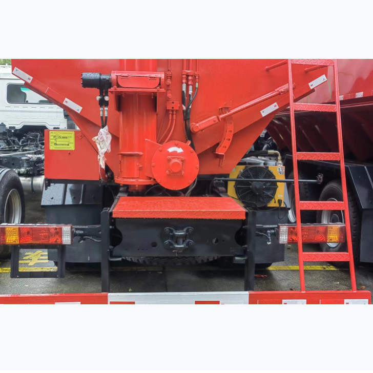 동물 사료 탱크 운송 6개의 타이어와 1개의 예비 타이어를 가진 무량 사료 트럭