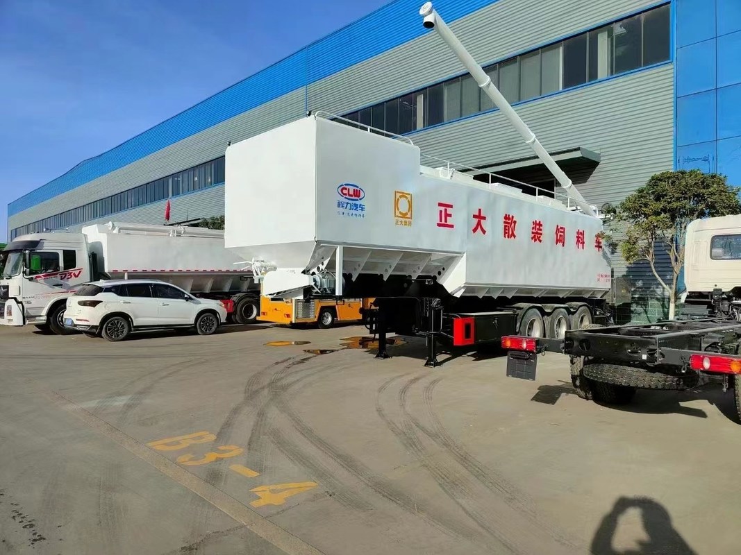 12м Euro6 грузовой кормовой полуприцеп Гидравлическое силовое рулевое управление для перевозки кормов для животных