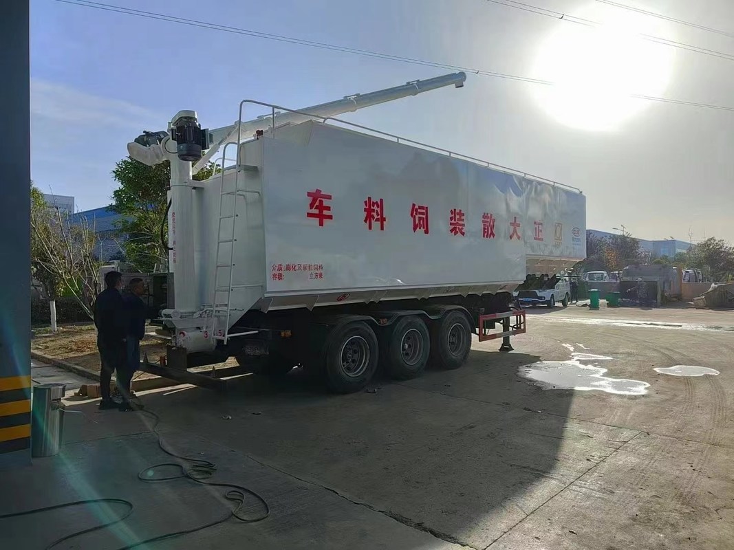 12м Euro6 грузовой кормовой полуприцеп Гидравлическое силовое рулевое управление для перевозки кормов для животных