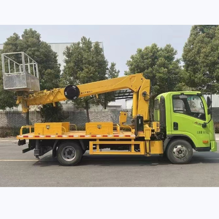 Links- oder rechtsgesteuerte Luftarbeitsplattform Lkw 3360 mm Radstütze