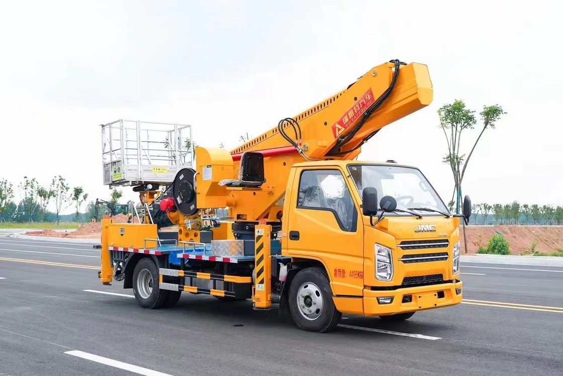 트럭용 JMC 항공 작업 플랫폼 크기 L X W X H mm 5995*2050*2900mm