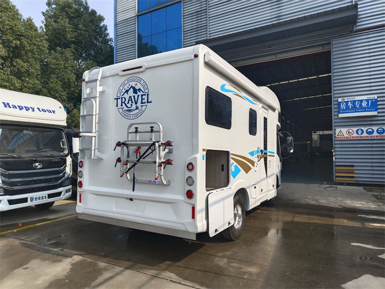 사우디 아라비아에서 주문 YUEJIN 4x2 럭셔리 RV 휴가 자동차 / 모터 캐러반 판매