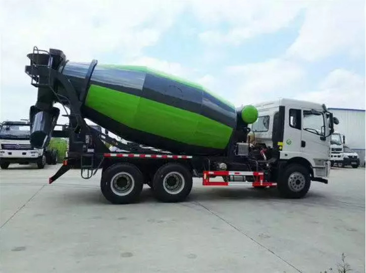 6*4 드라이브 형태 트럭 믹서 3825 1350 mm 휠 베이스와 336 hp의 힘