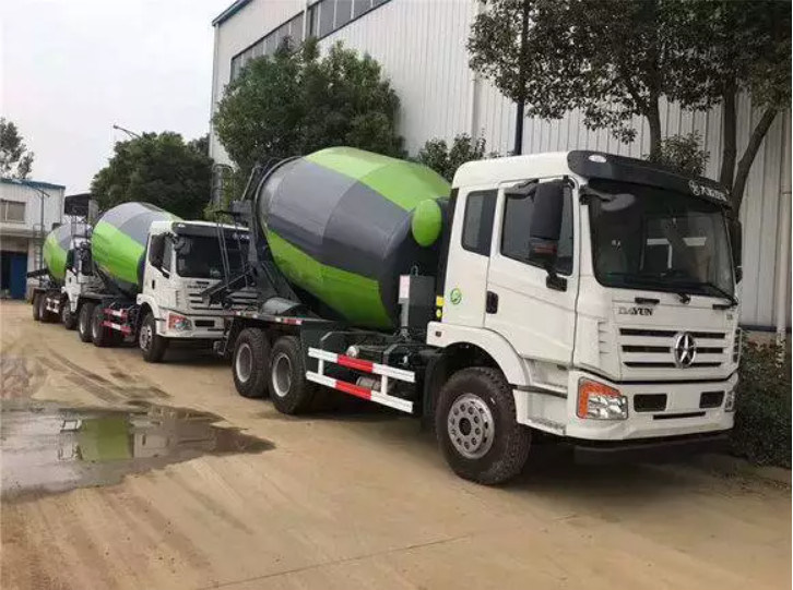 6*4 드라이브 형태 트럭 믹서 3825 1350 mm 휠 베이스와 336 hp의 힘