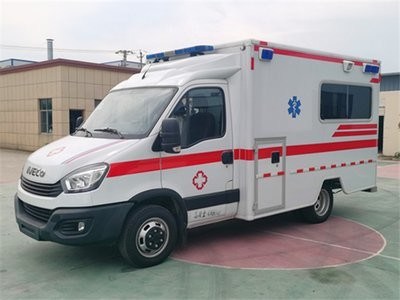 3300 Poids brut du véhicule 4x4 Ambulance d'urgence à transmission manuelle