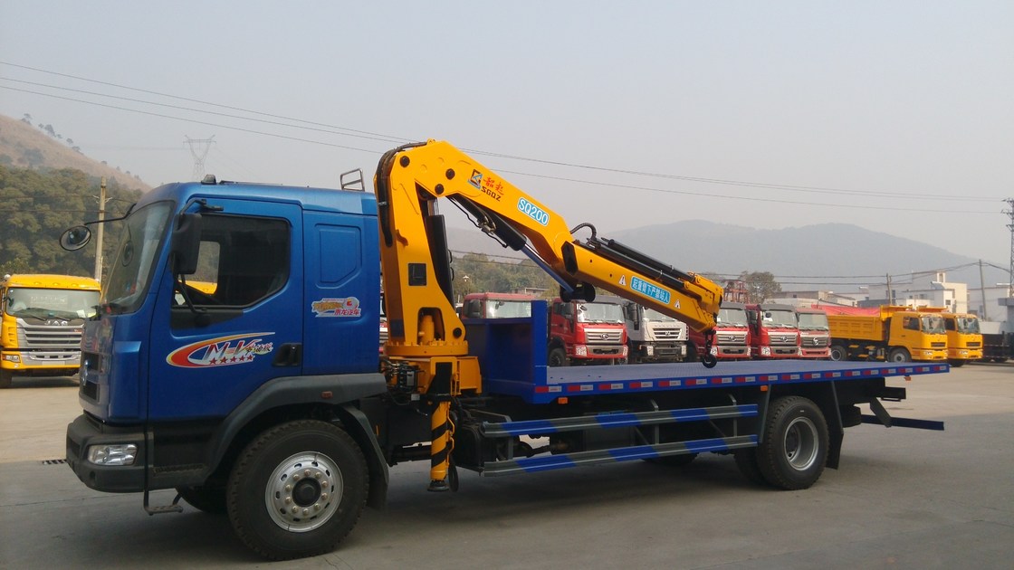 5 6 7 8 тонн грузовик крена с максимальной скоростью 90 км/ч 4*2 Телескопический бум грузовик крена