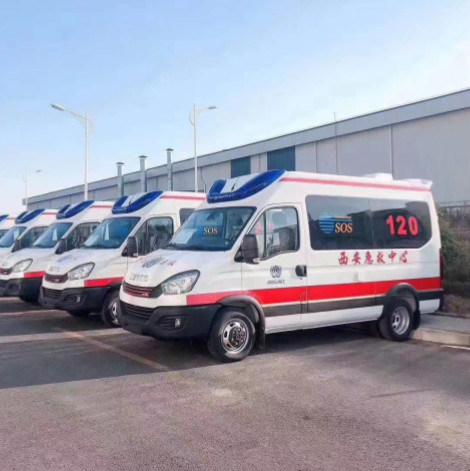 Iveco Ambulance 2800 mm Furgonetas de ambulancia con base de ruedas con 90 kW de potencia nominal y 3550 kg de peso bruto