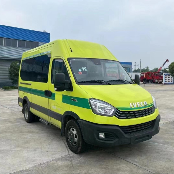4*2 Iveco Ambulance Euro 6 классическая аварийно-спасательная машина с максимальной скоростью 145 км/ч