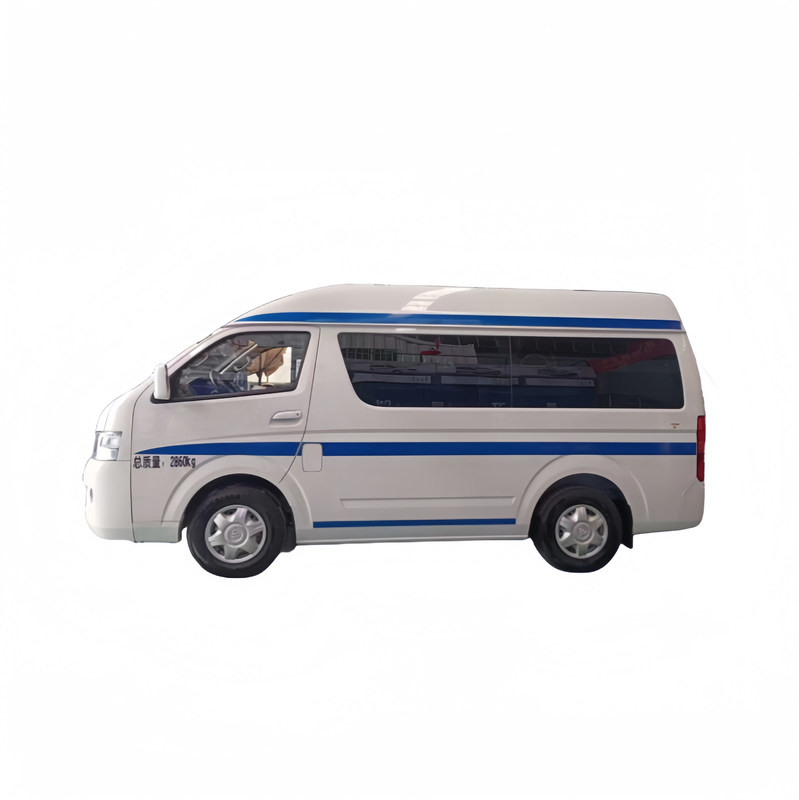 2024 Новый автомобиль скорой помощи Цена 4*2 Дизельный двигатель Ручное отделение Тип машины скорой помощи