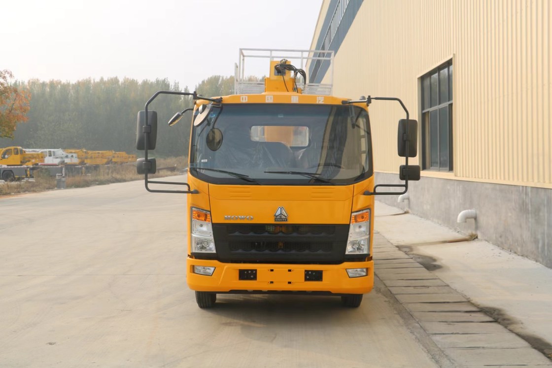 망원경 비행 플랫폼 트럭 21 미터 HOWO 브랜드 붐 리프트 체리 픽커 트럭