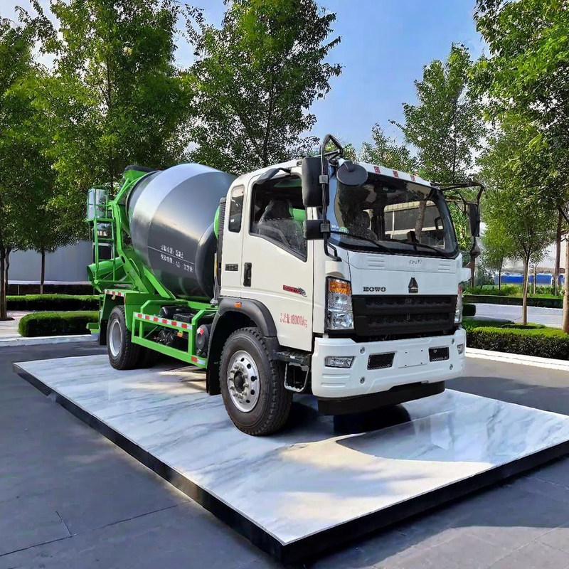 Mini Sinotruk HOWO 4*2 betontruck 8 10 12 14 16 18 20 Cbms Mixer Truck