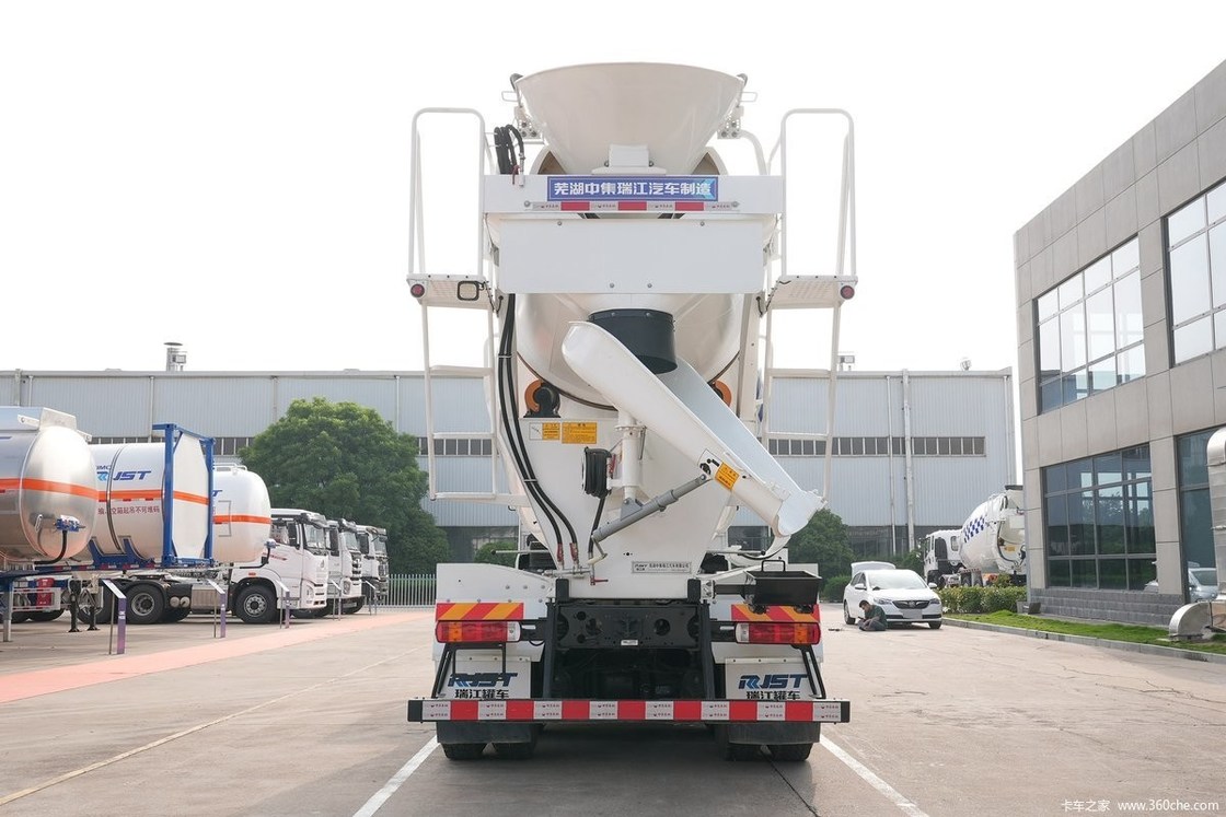 유로 5 12 휠 시멘트 믹서 트럭 12m3 디젤 시멘트 콘크리트 트럭 펌프