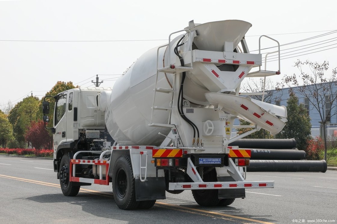 유로 3 포튼 소형 3m3 콘크리트 믹서 트럭 83 최대 속도 (km/h) 트럭 믹서 트럭