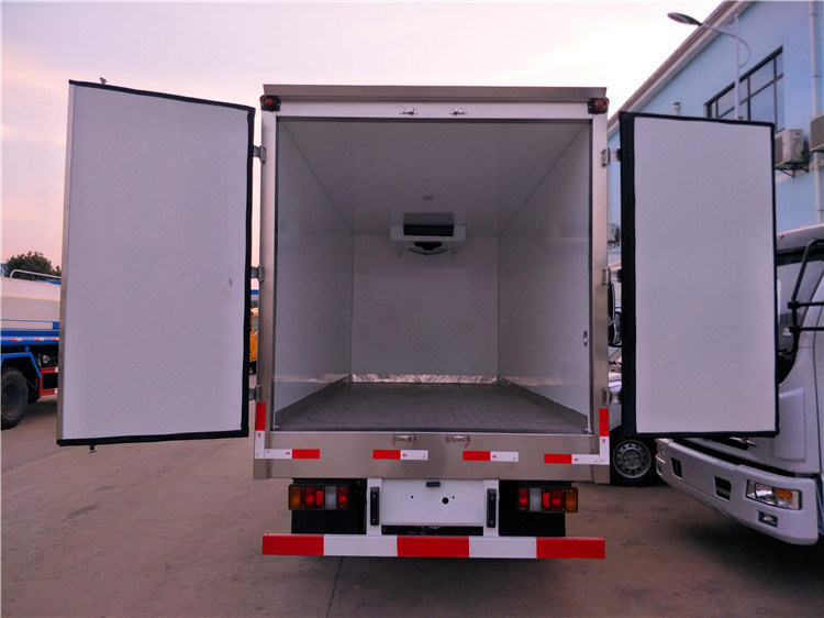 Japan 4*2 ISUZU Kühlschrank LKW PTO-System 5 Tonnen Gefrierwagen