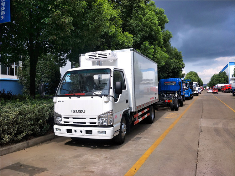 Japan 4*2 ISUZU Kühlschrank LKW PTO-System 5 Tonnen Gefrierwagen