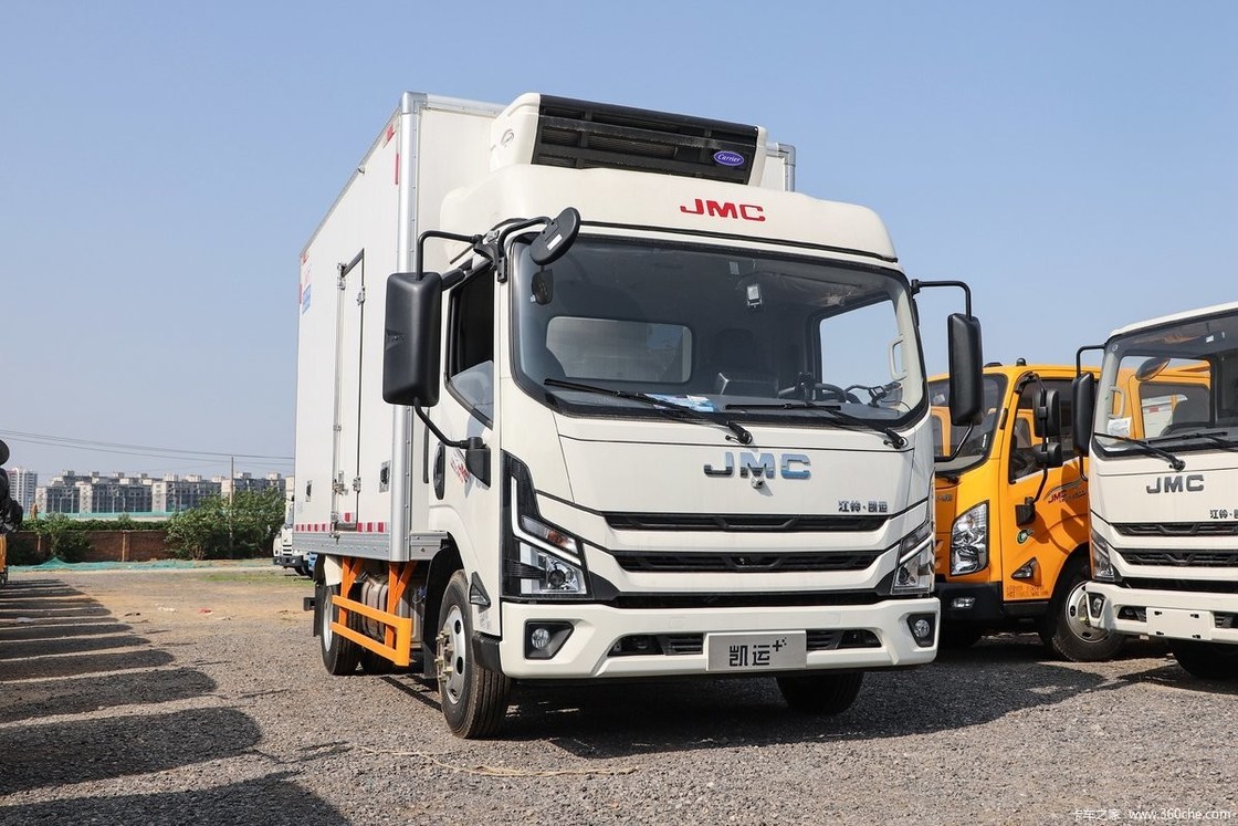 유명한 JMC 가벼운 냉동 트럭 4x2 냉동 식품 운송 트럭 판매