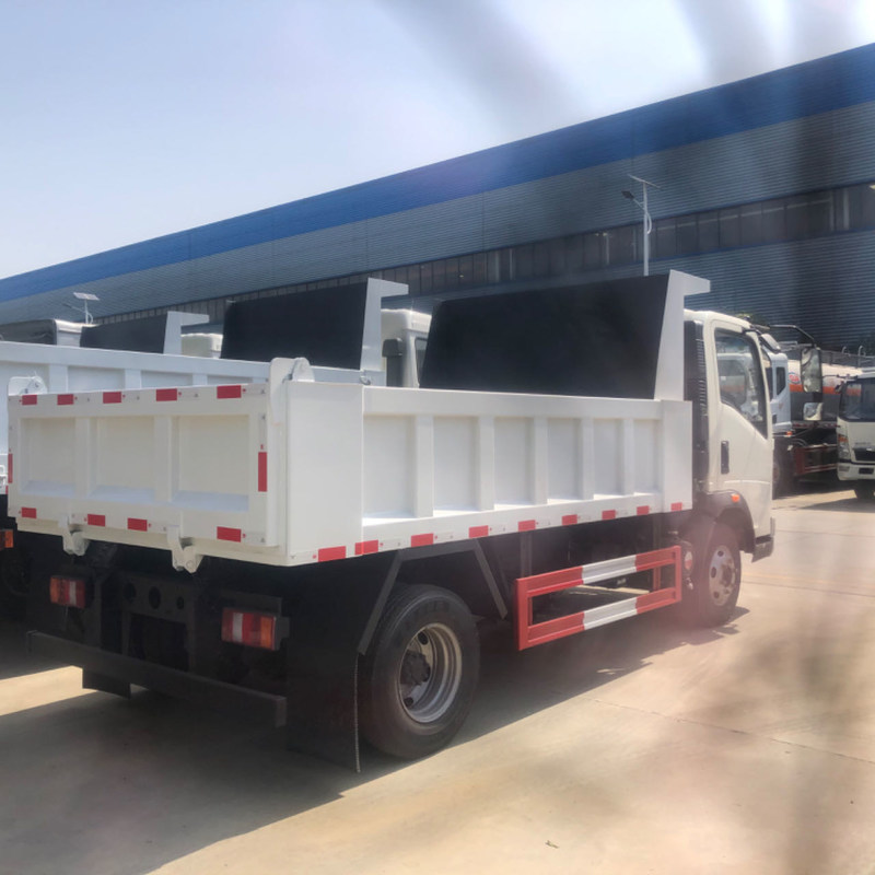 China Novo HOWO 6 rodas 5 toneladas Mini caminhão de descarga caminhão para venda