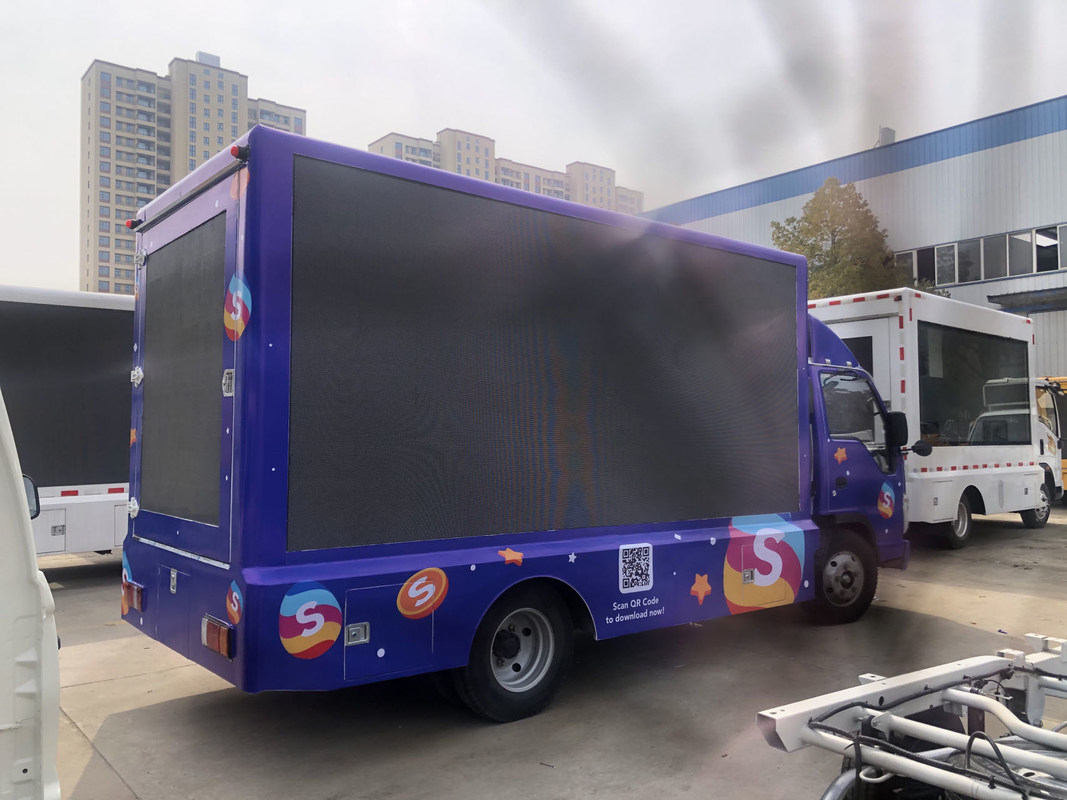 P4 5 6 Isuzu Camión móvil con pantalla LED 4X2 95km/h Camión móvil mini