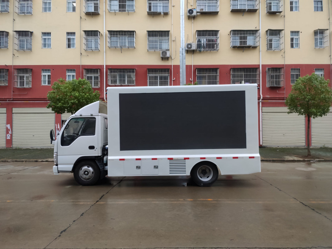 Dos lados móveis do caminhão 3 do quadro de avisos de Lhd Rhd caminhão de alta resolução da tela de exposição do diodo emissor de luz P6