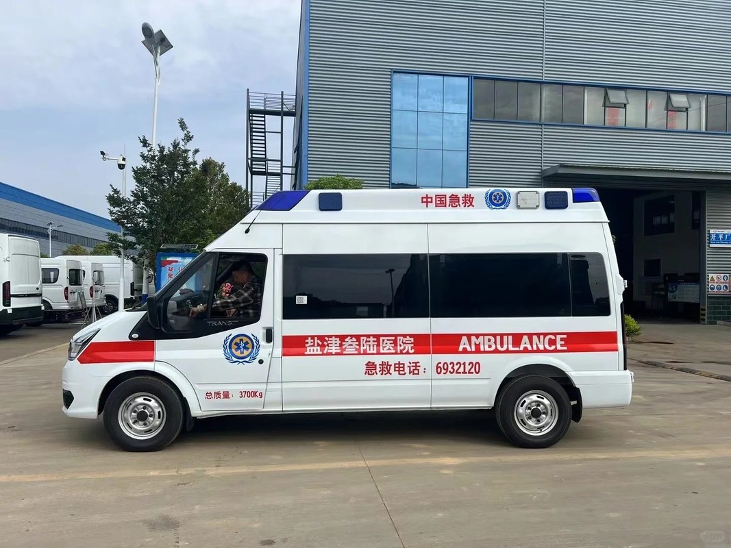 포드 커스터마이징 구급차 차량 4x2 구급차 차량 통행 V348 PRO 모니터링 ICU 응급 구급차