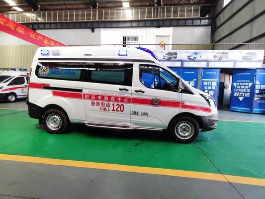High-performance Emergency Ambulance Car 3750kg GVW medical vehicle