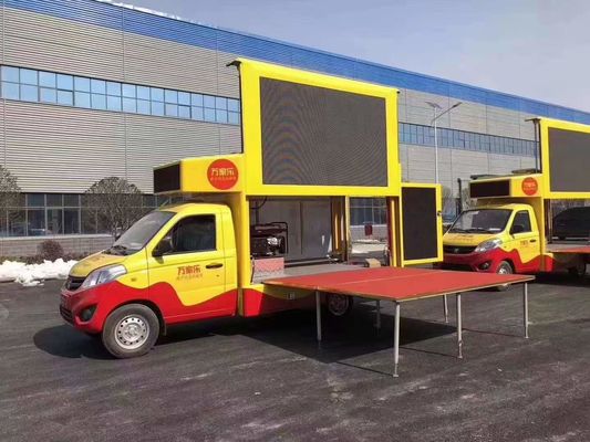 Small Foton Brand Advertising Vehicle Mounted LED Display Euro 6 Led Mobile Digital Advertising Sign Trailer